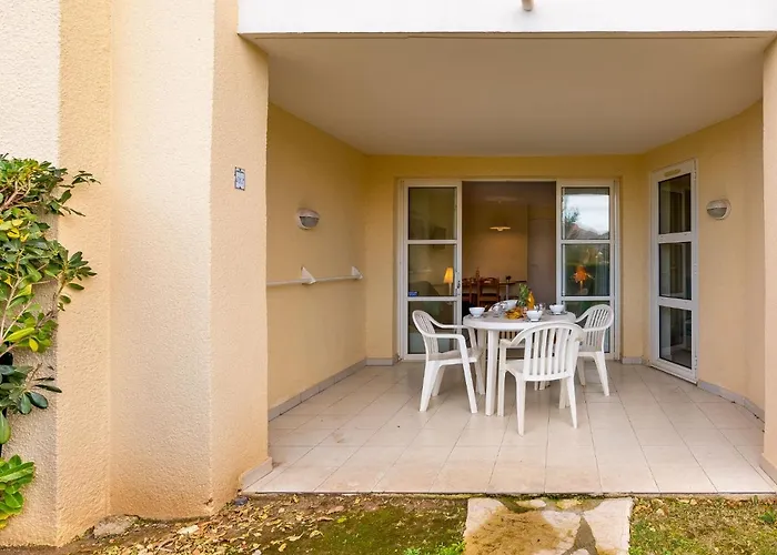 L'esquinade - Fh 012 By Interhome * Saint-Raphaël