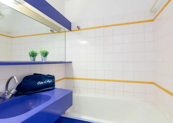 L'esquinade - Fh 012 By Interhome * Saint-Raphaël