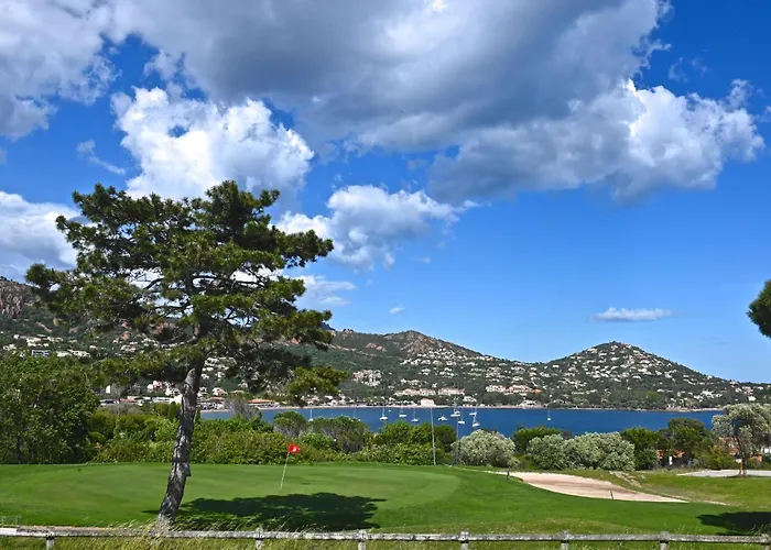 L'esquinade - Fh 012 By Interhome Lejlighed Saint-Raphaël